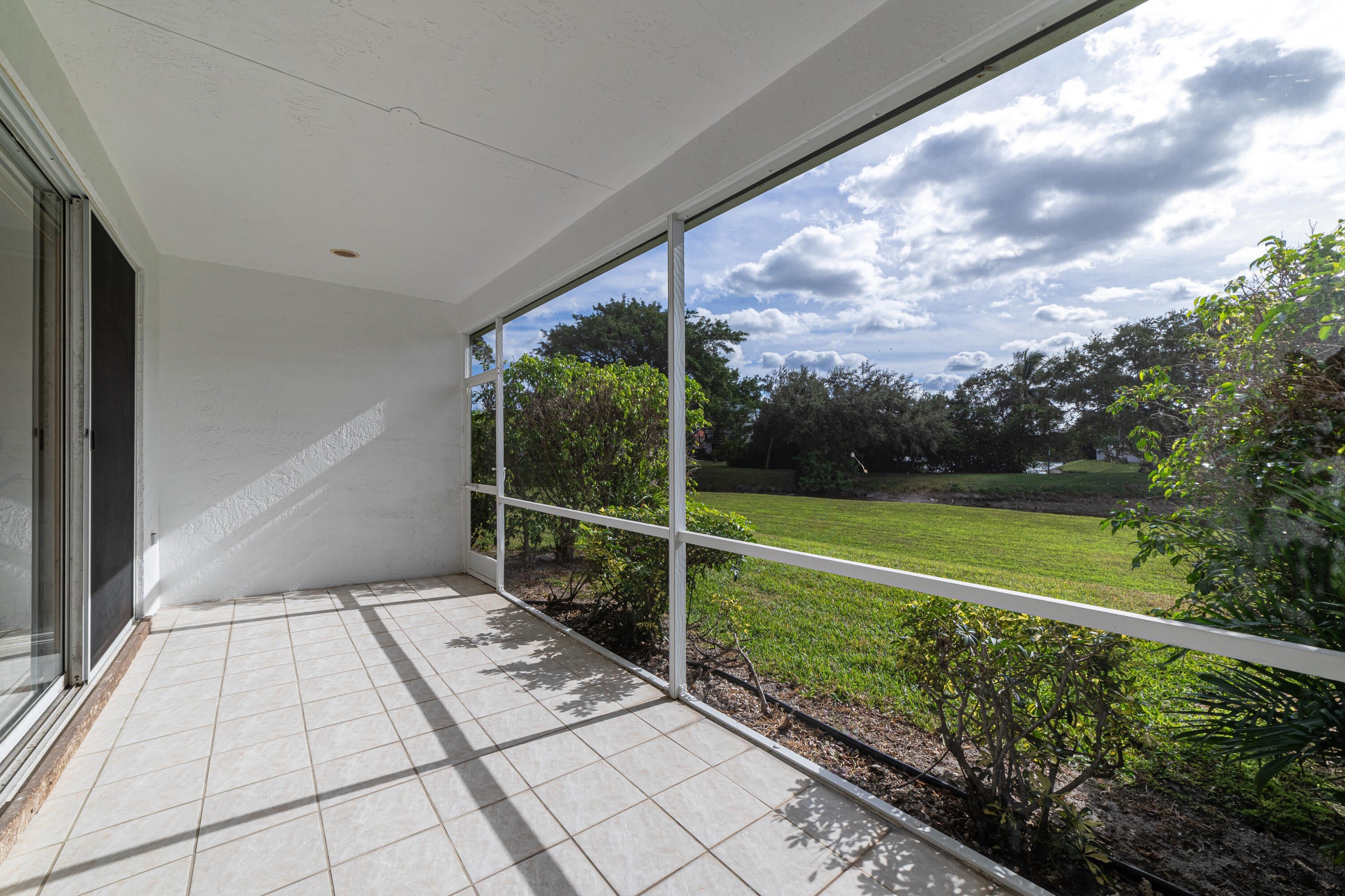 21486 SAINT ANDREWS GRAND Circle – photo 3