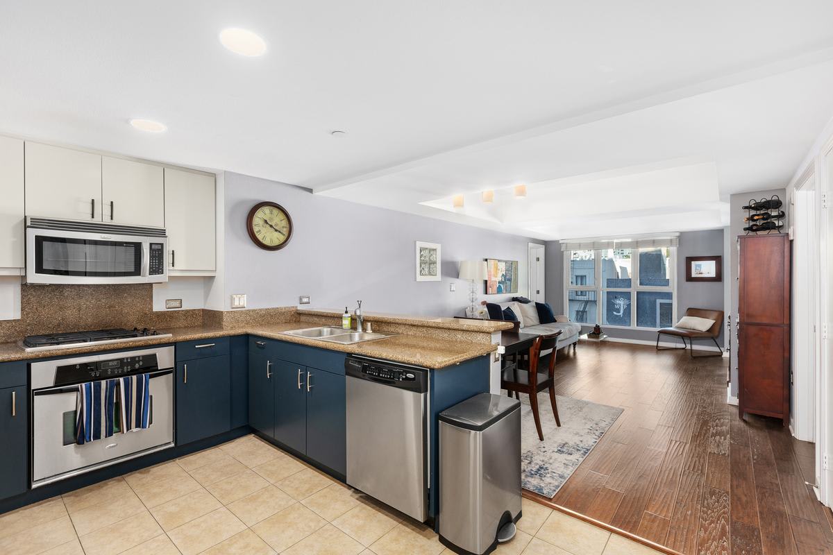 875 G Street – photo 2
