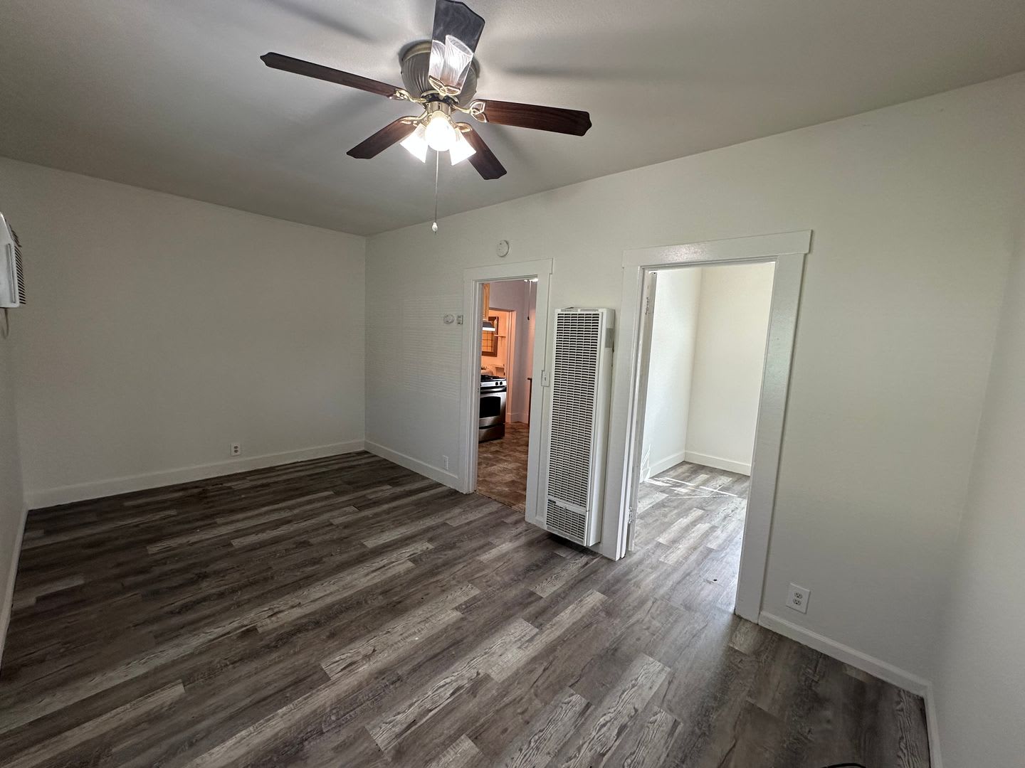 Cozy 1 Bed 1 Bath Home In Antioch – photo 4