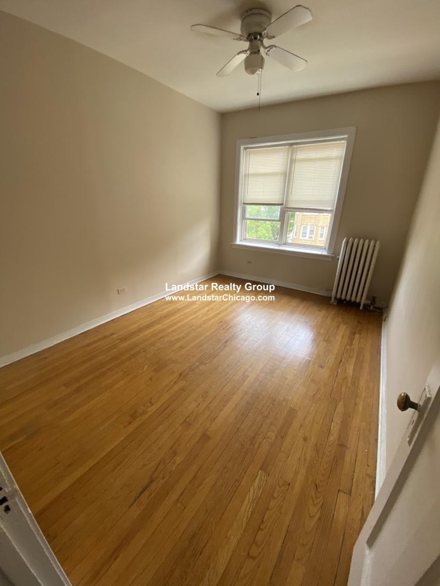 4254 North Mozart – photo 2