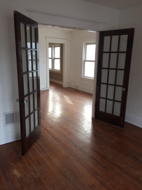 80 10th St – photo 4