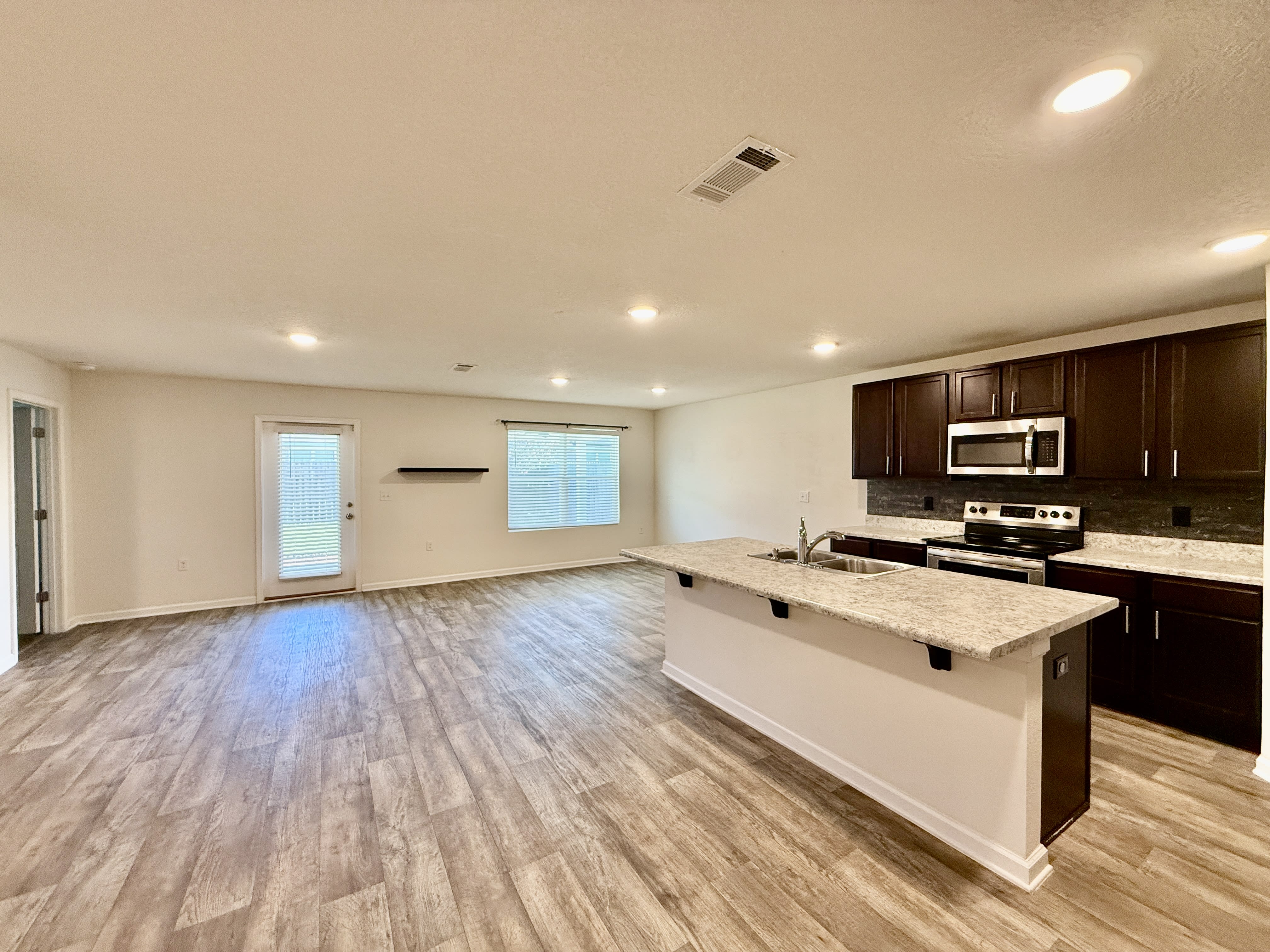 6420 Churchill Cir – photo 3