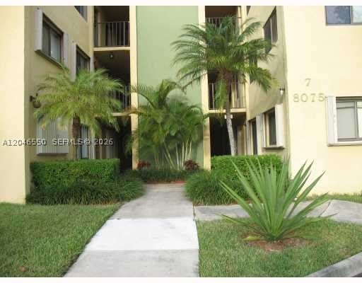 8075 SW 107th Ave – photo 2