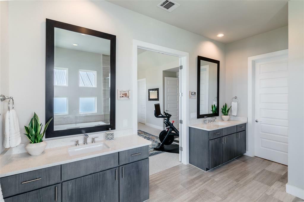 6025 Seville Drive – photo 3