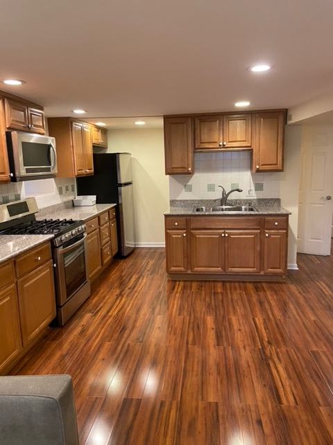 5249 West Montrose Avenue – photo 1