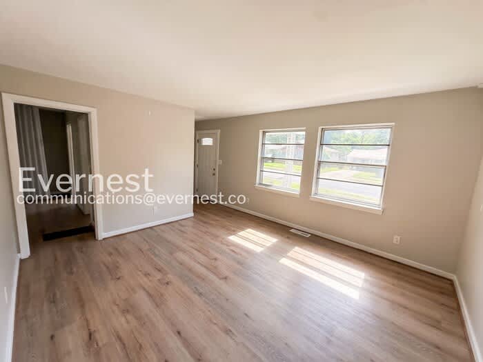 1645 18th Way Southwest – photo 2