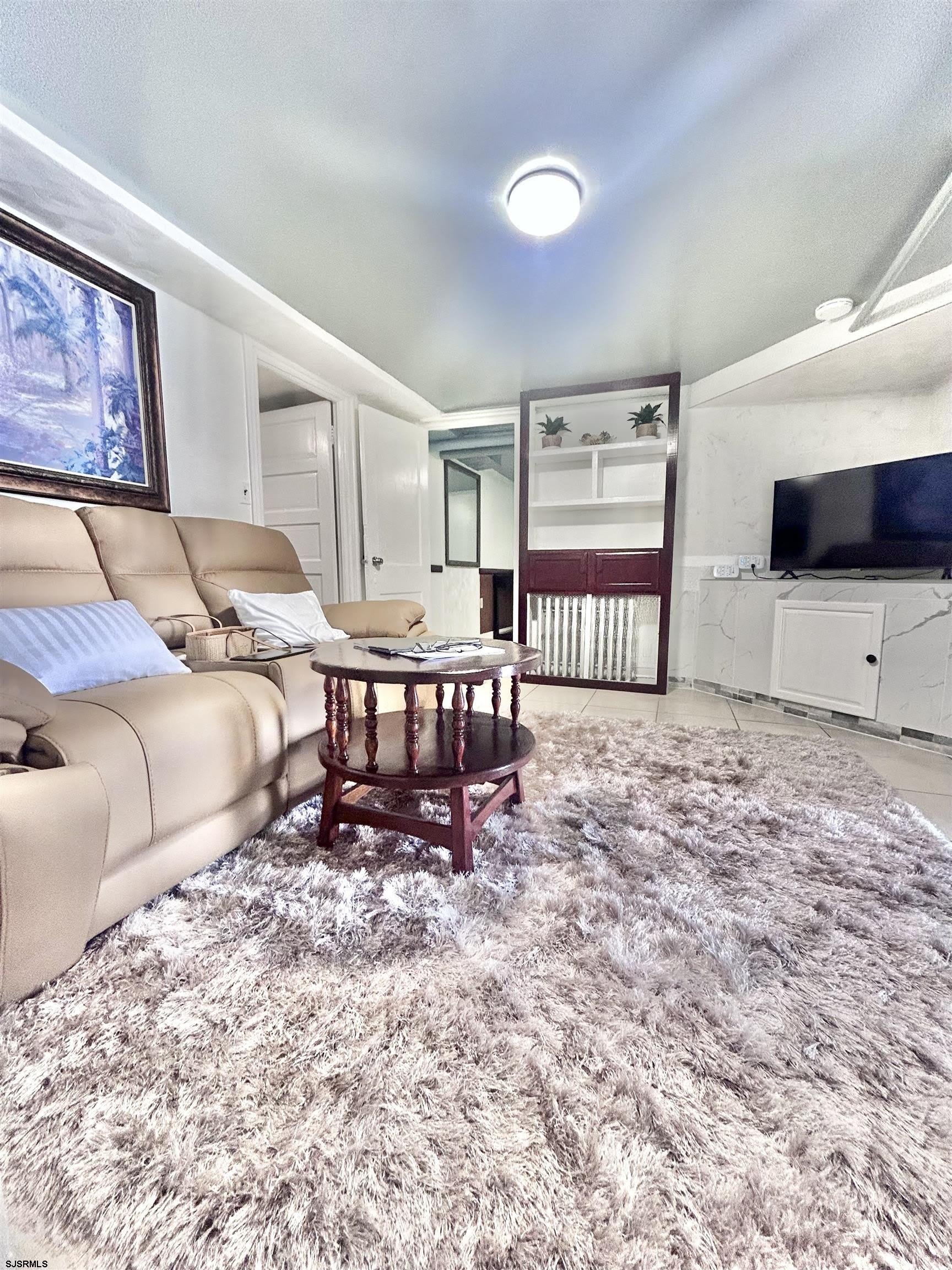 100 N Chelsea Ave – photo 4
