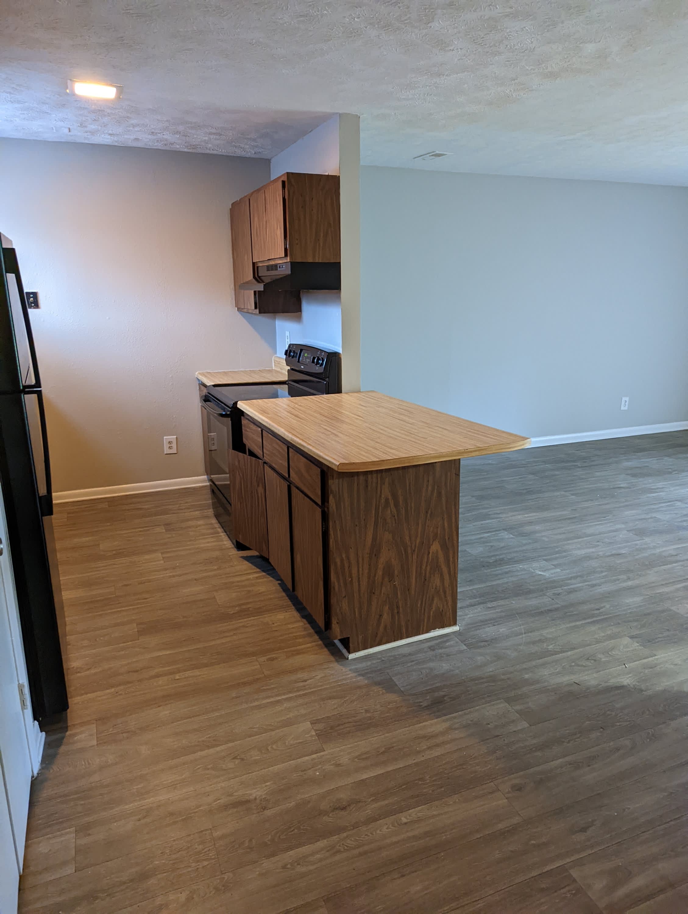 911 Applewood Lane – photo 1