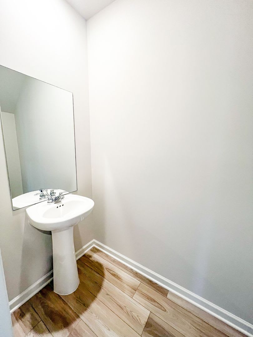 4 Bedroom 2 5 Bathroom Home – photo 5