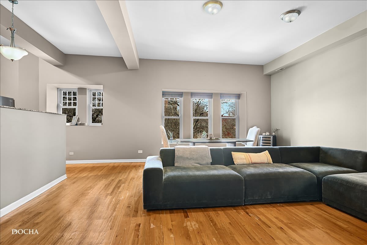 4545 S Drexel Boulevard – photo 4