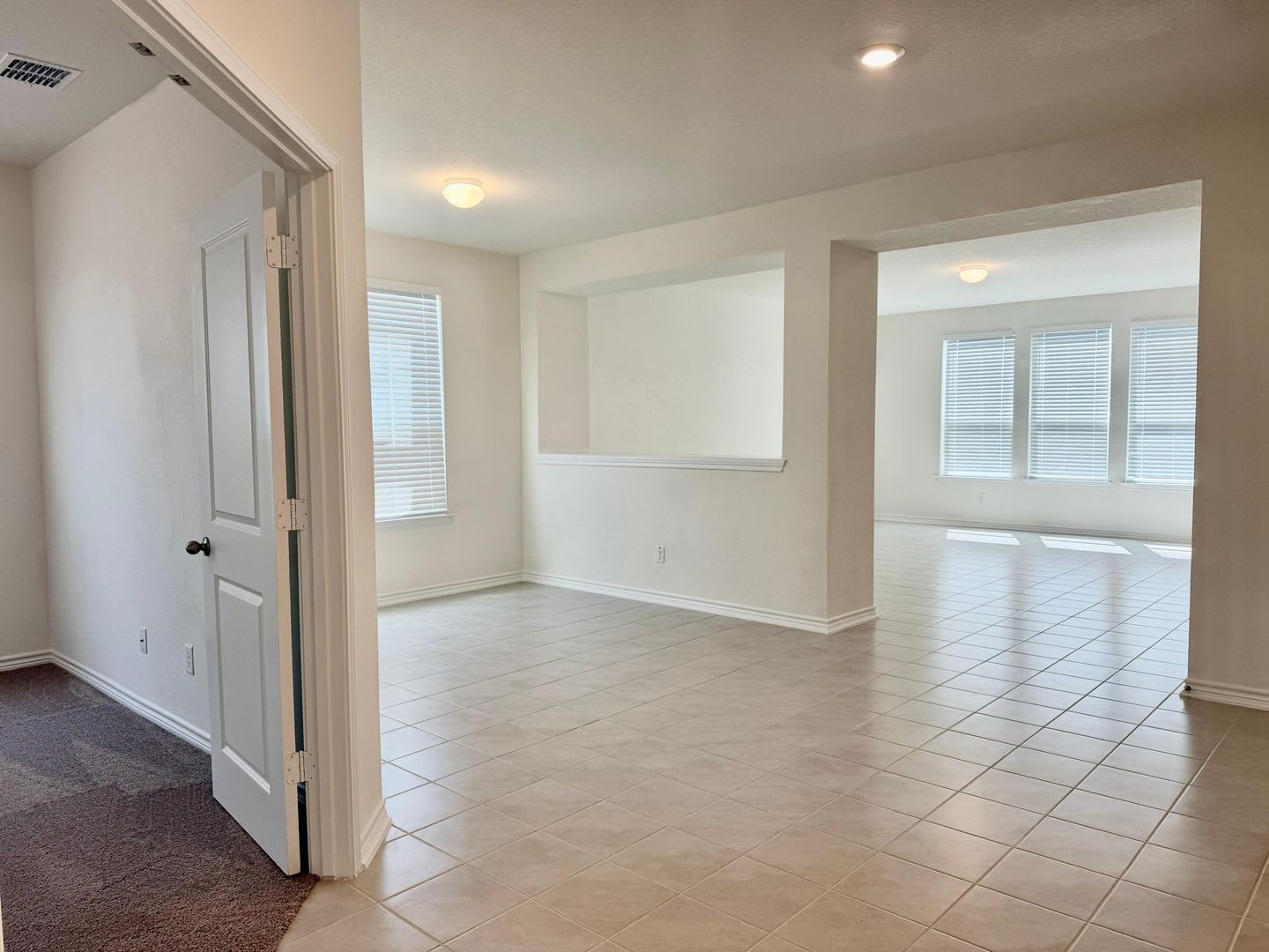 FOR RENT! – photo 3