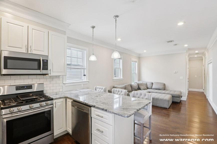 1048 Saratoga St. – photo 1