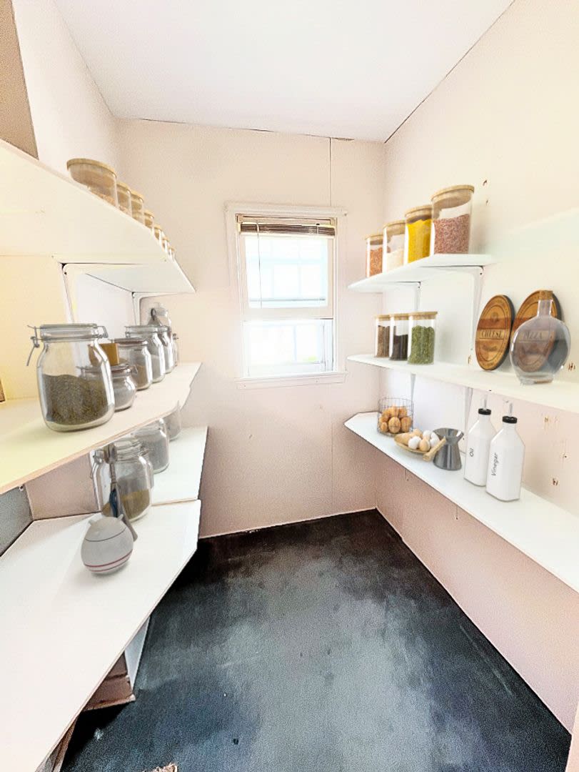 Charming Single Family Home – photo 5