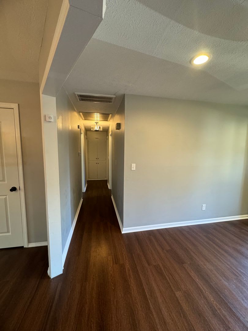 Beautiful 3 Bed, 2 Bath Home in Southeast Springfield! – photo 4