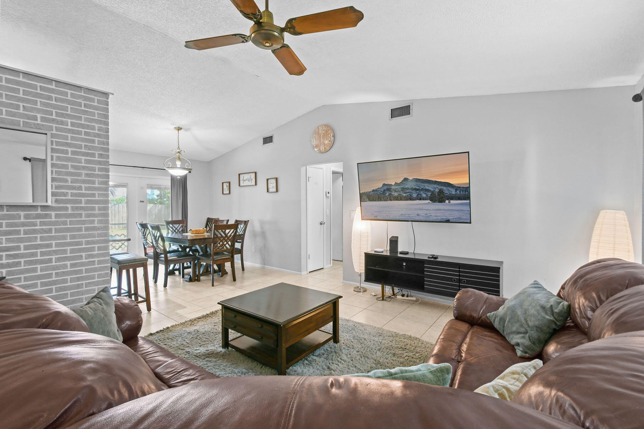 767 SE CHALOUPE Avenue – photo 2