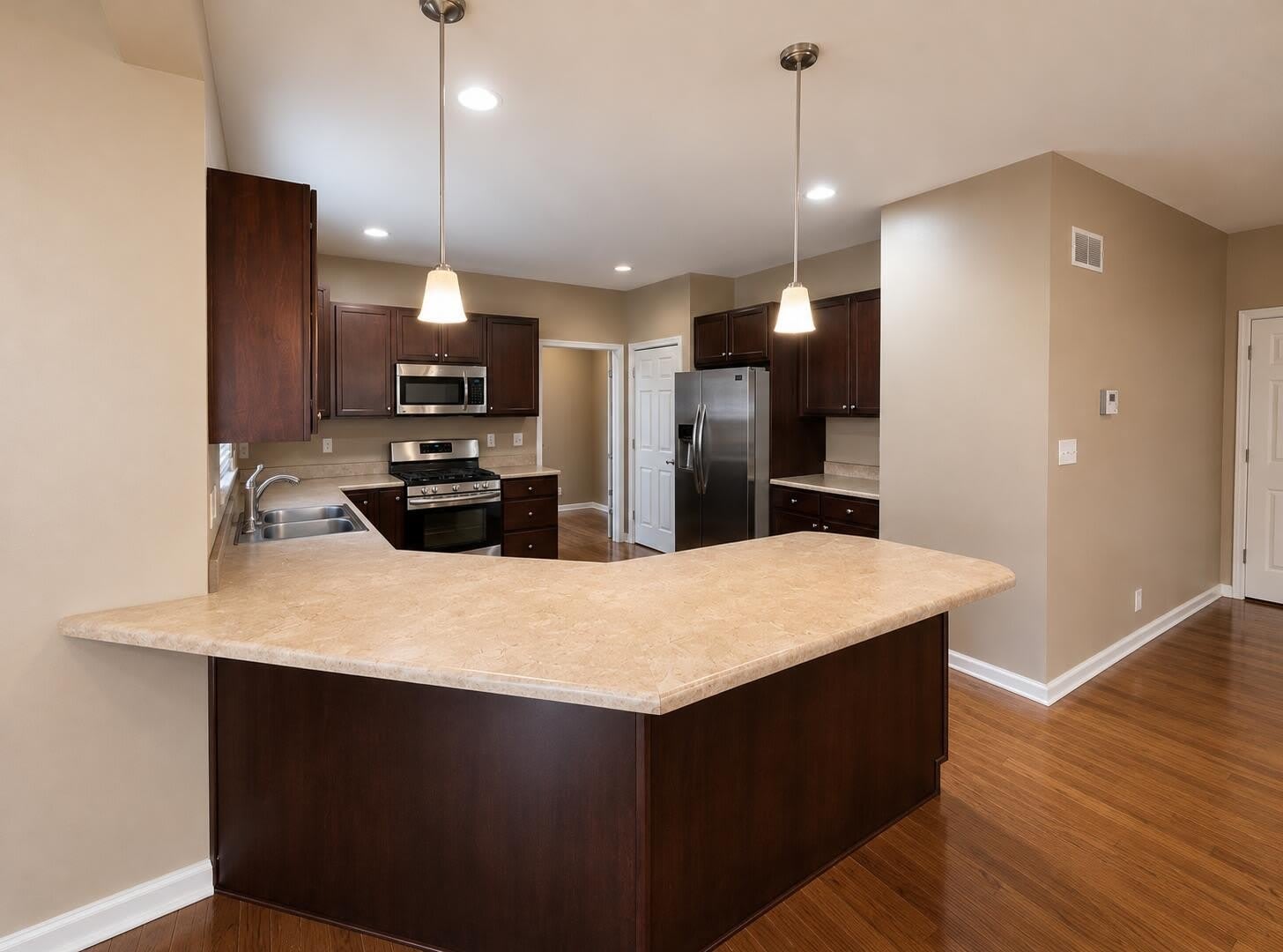 1302 Bobolink Road – photo 5