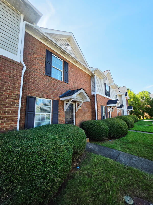 17 Middlebrook Dr – photo 3