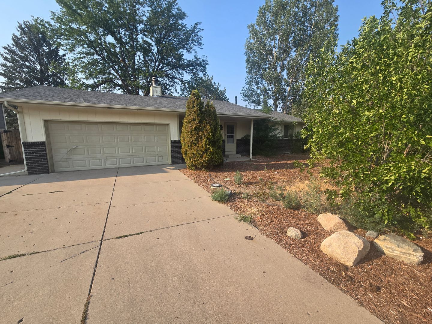 4Bedroom in Great Neighborhood Available ASAP! – photo 4
