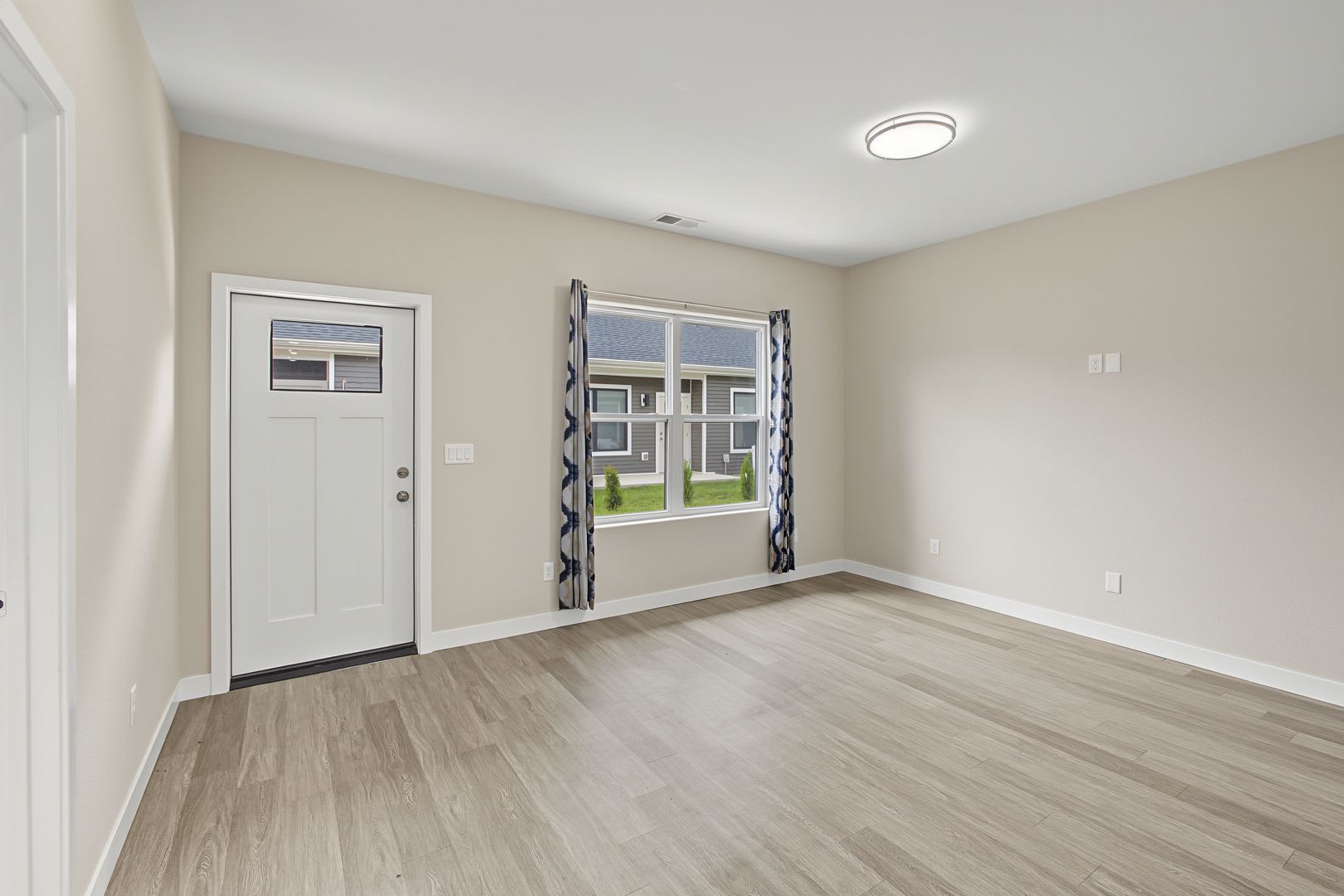 2Br 2Ba Townhomes Modern Living With Garage Now Leasing In Tuscola – photo 5
