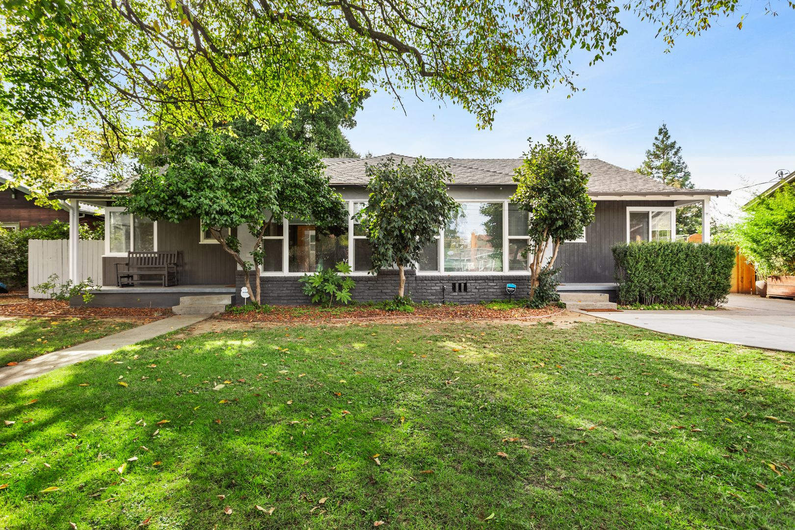 Heart Of Sacramento Duplex For Rent – photo 1