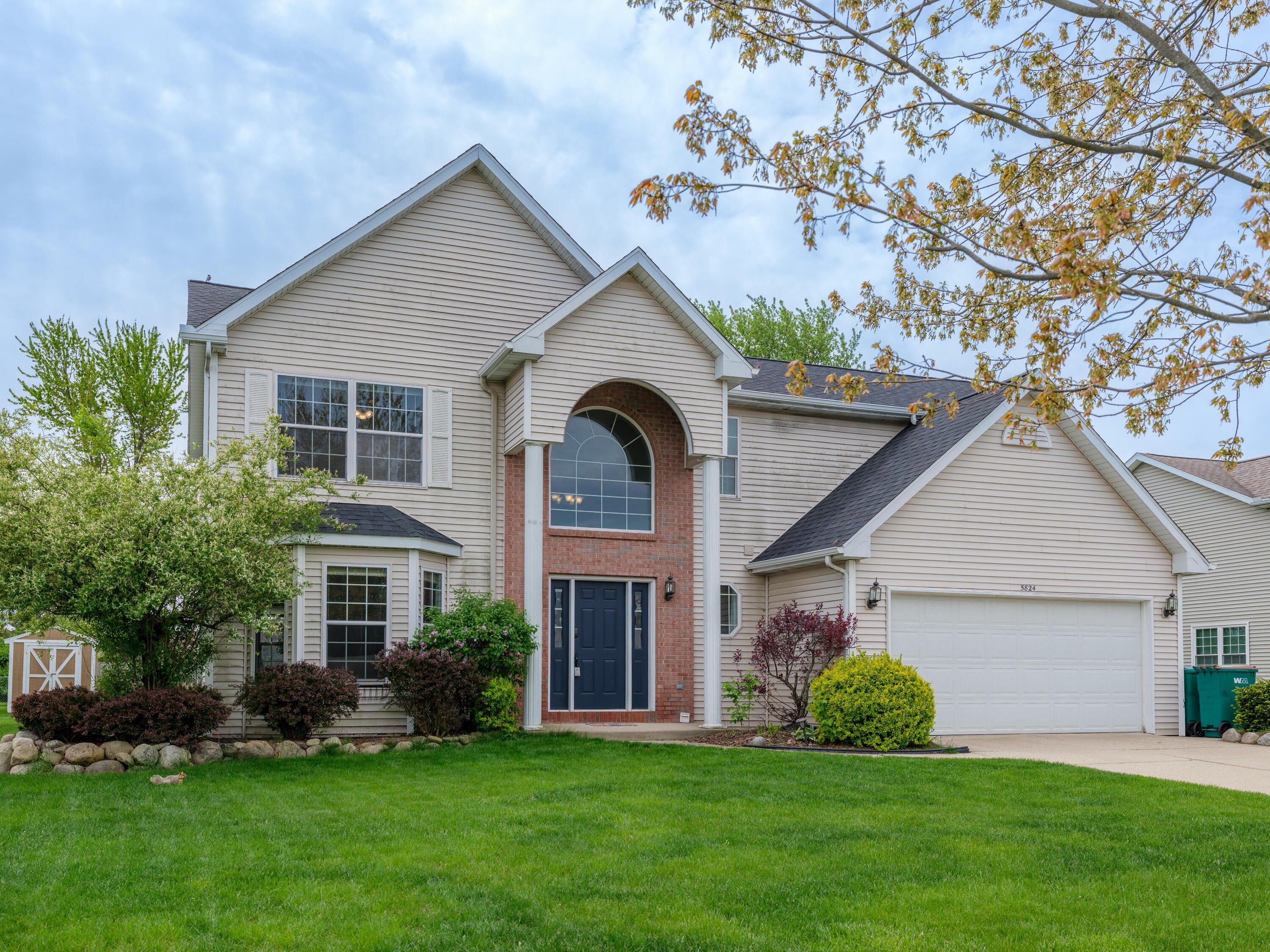 5824 Tradewind Drive – photo 1