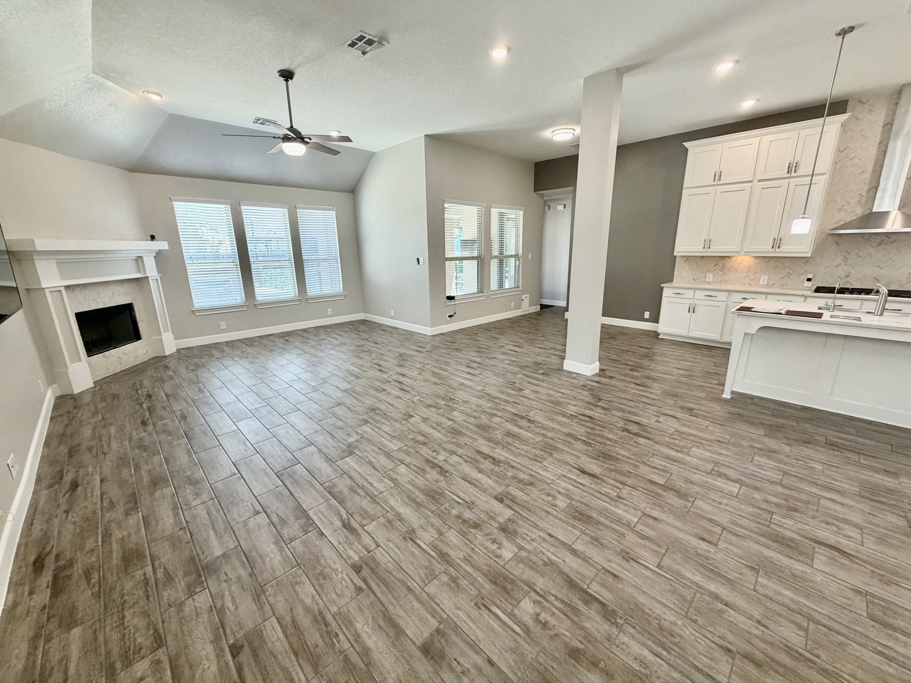 1404 Pioneer Drive – photo 5