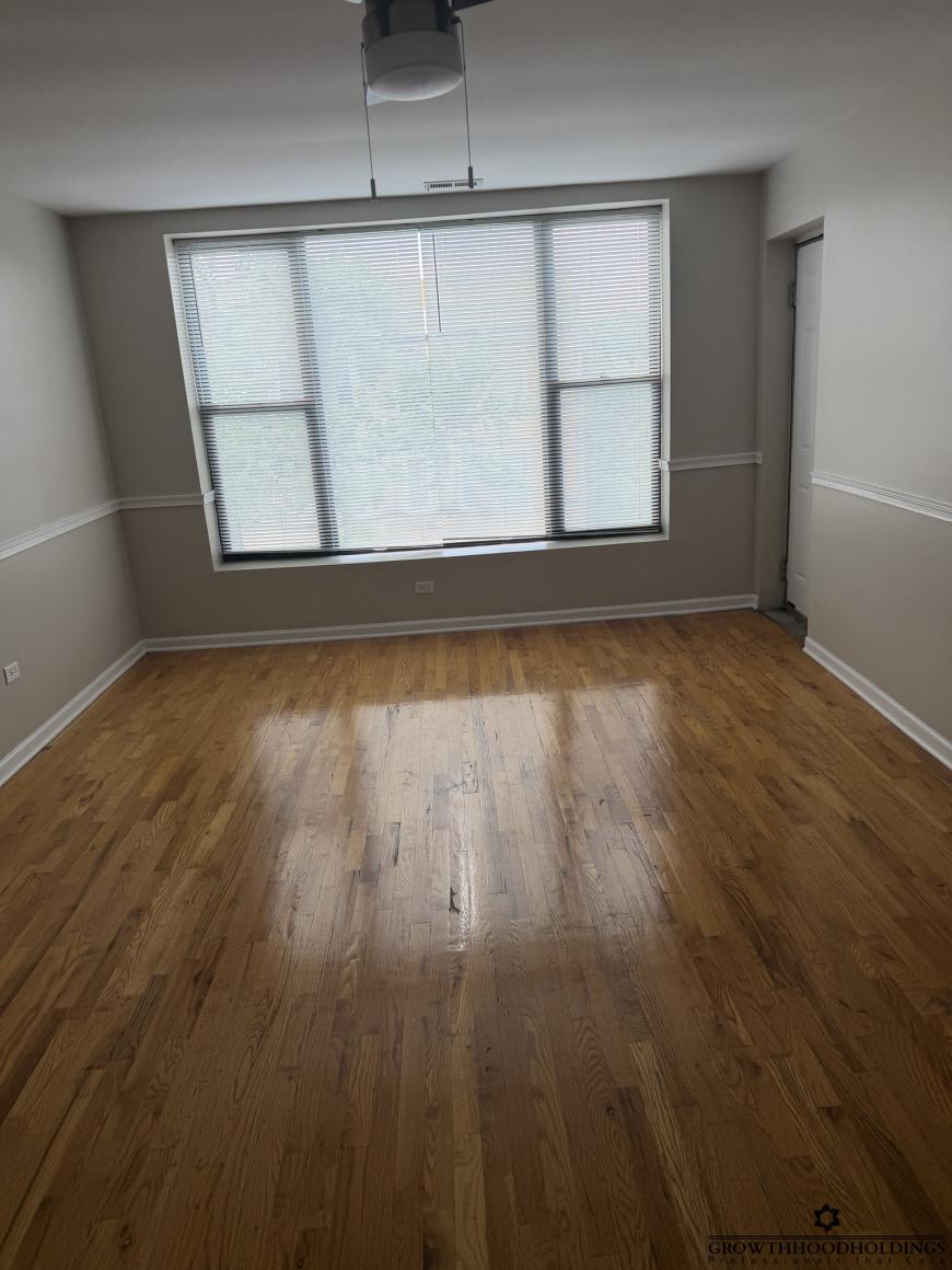 5840 S Calumet – photo 4