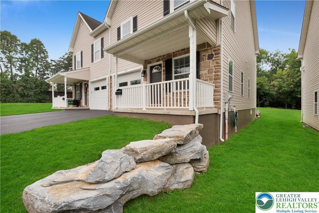 825 16th Avenue – photo 2