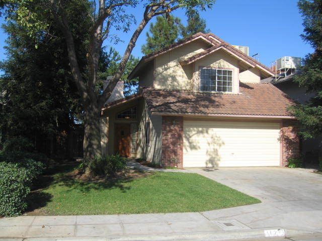 NE Fresno Home, near Woodward Park, 2BR/1.5BA – photo 1