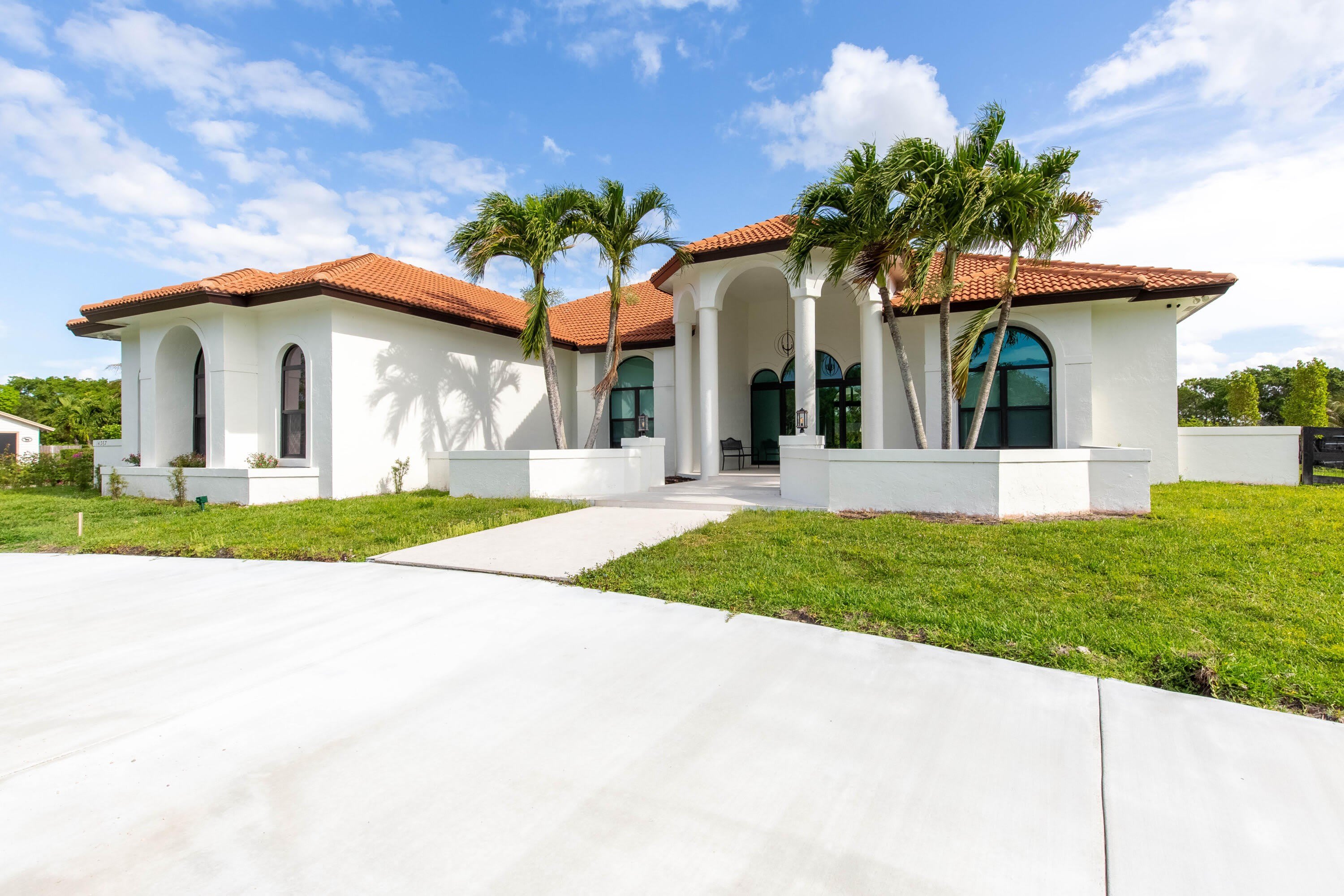 14367 Belmont Trace – photo 2