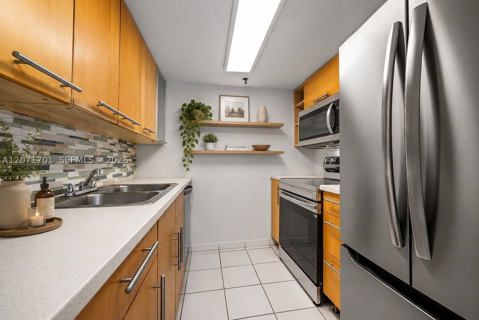 1010 NW 11th St – photo 1