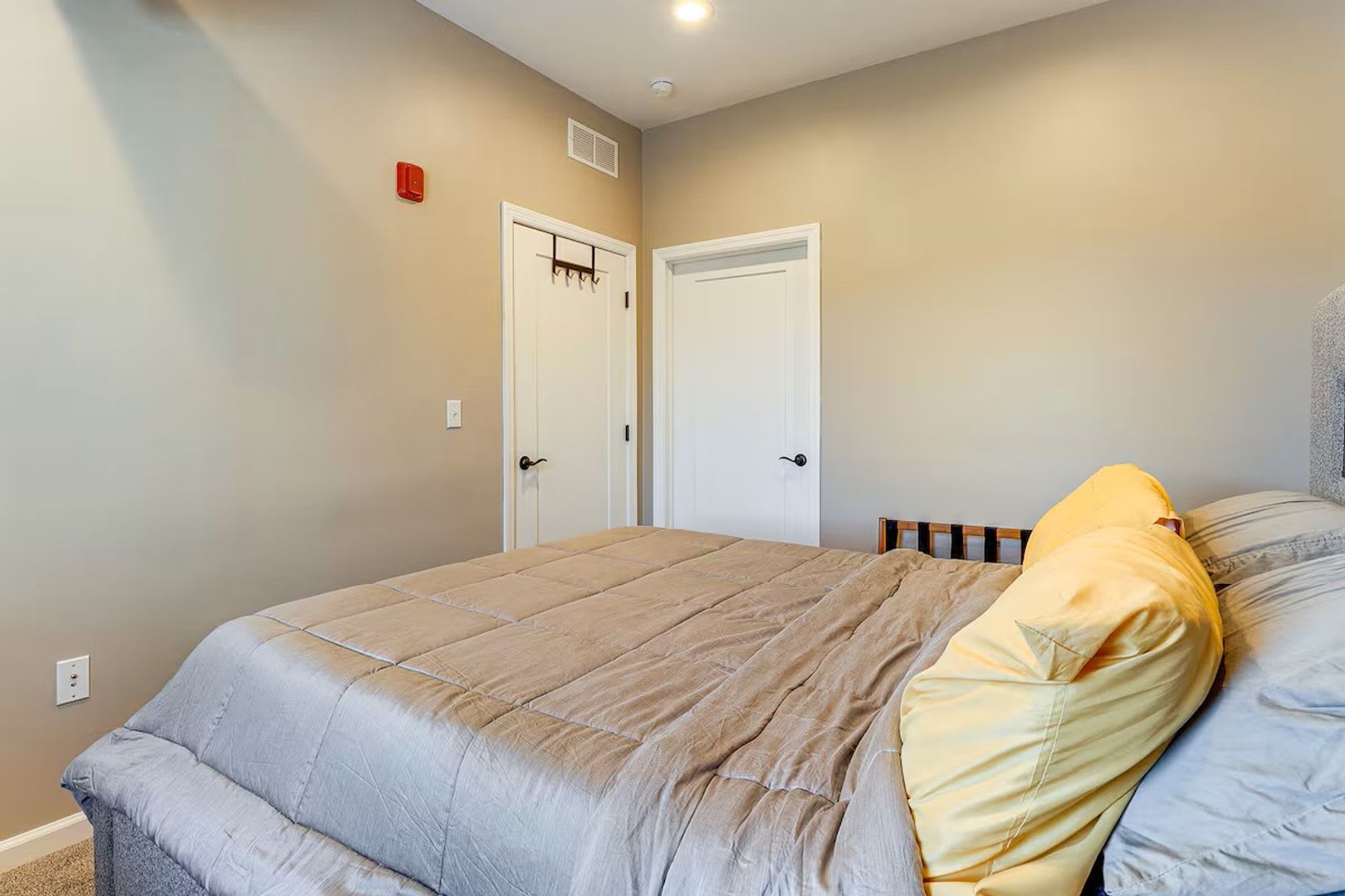 3809 Liberty Ave. Unit 307, Pittsburgh PA 15201 – photo 2