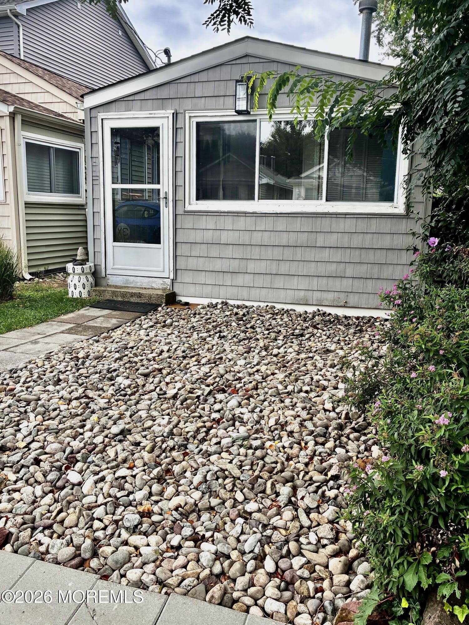 106 6Th Avenue – photo 3