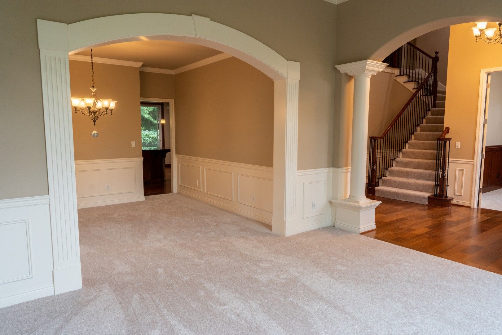 5Bd 3 5Ba Sammamish Home – photo 2