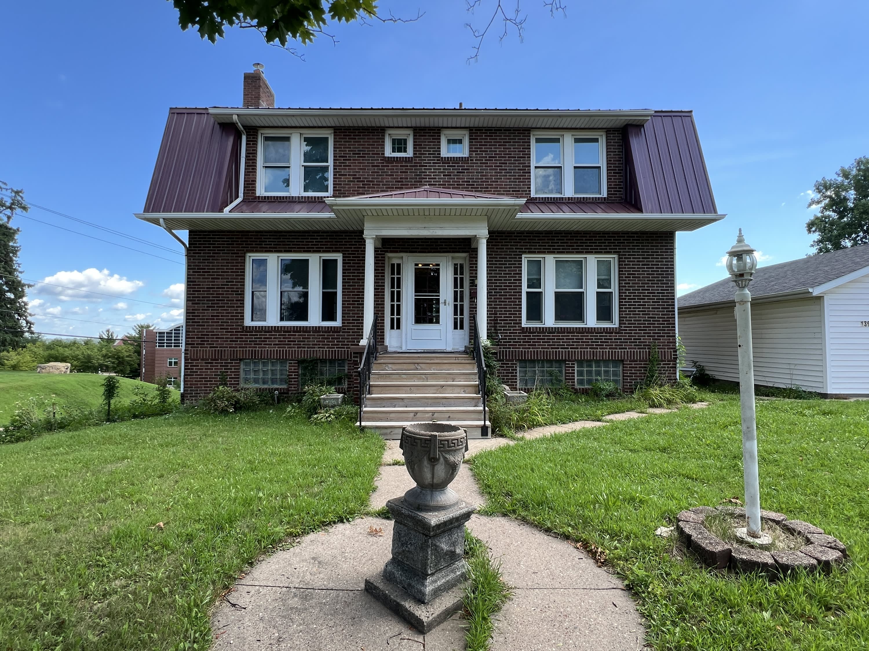 1398 Alta Vista Street – photo 1