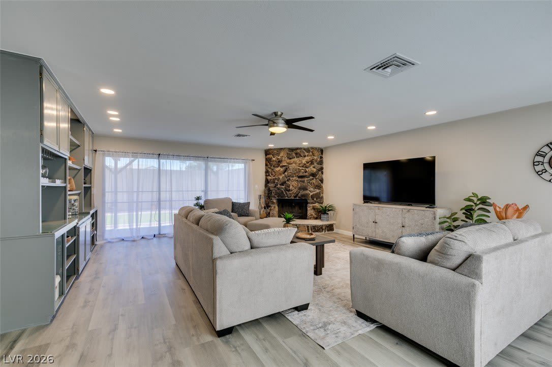 2587 Swan Lane – photo 5