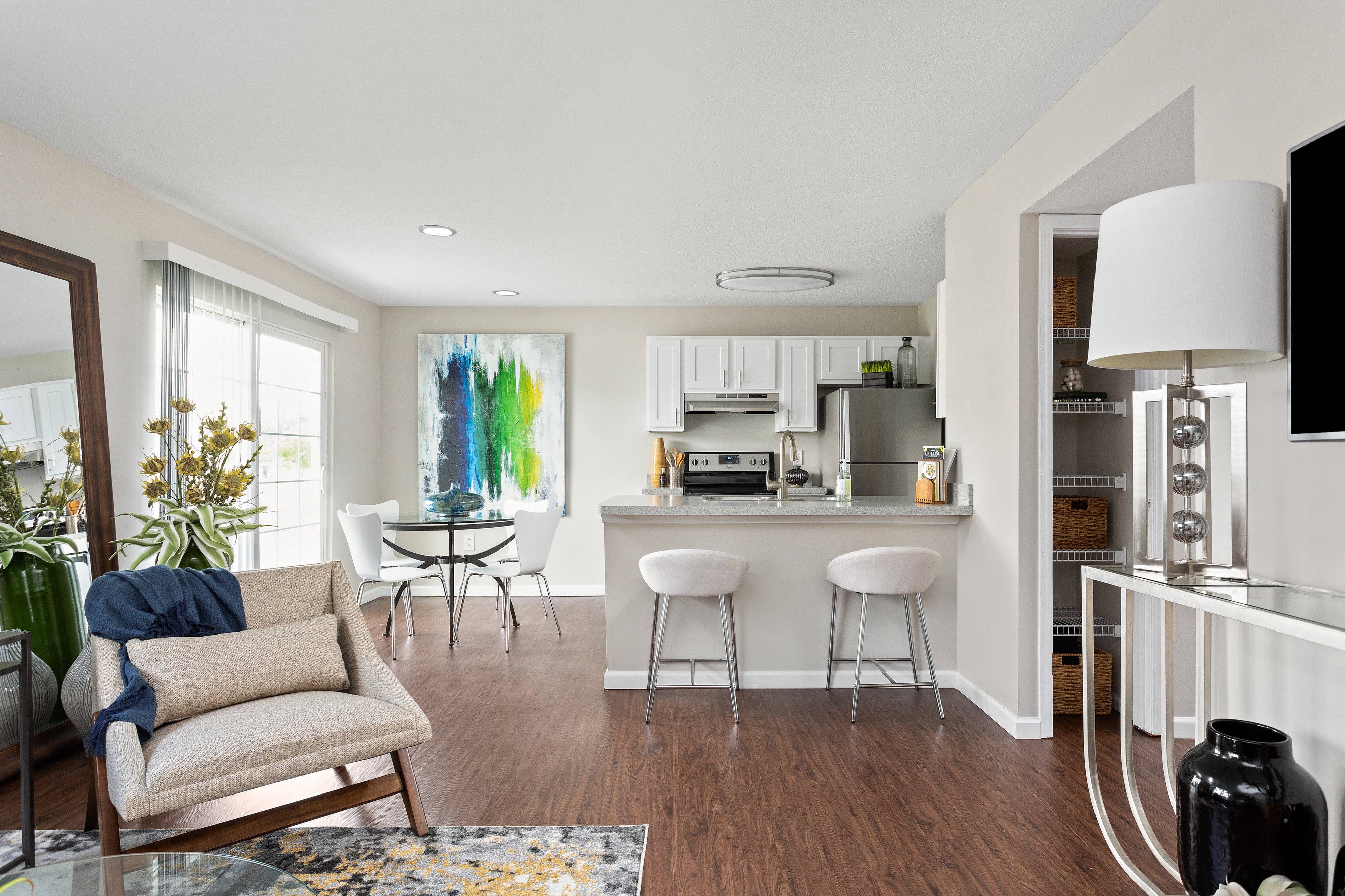 Schirm Farms Apartments – photo 2