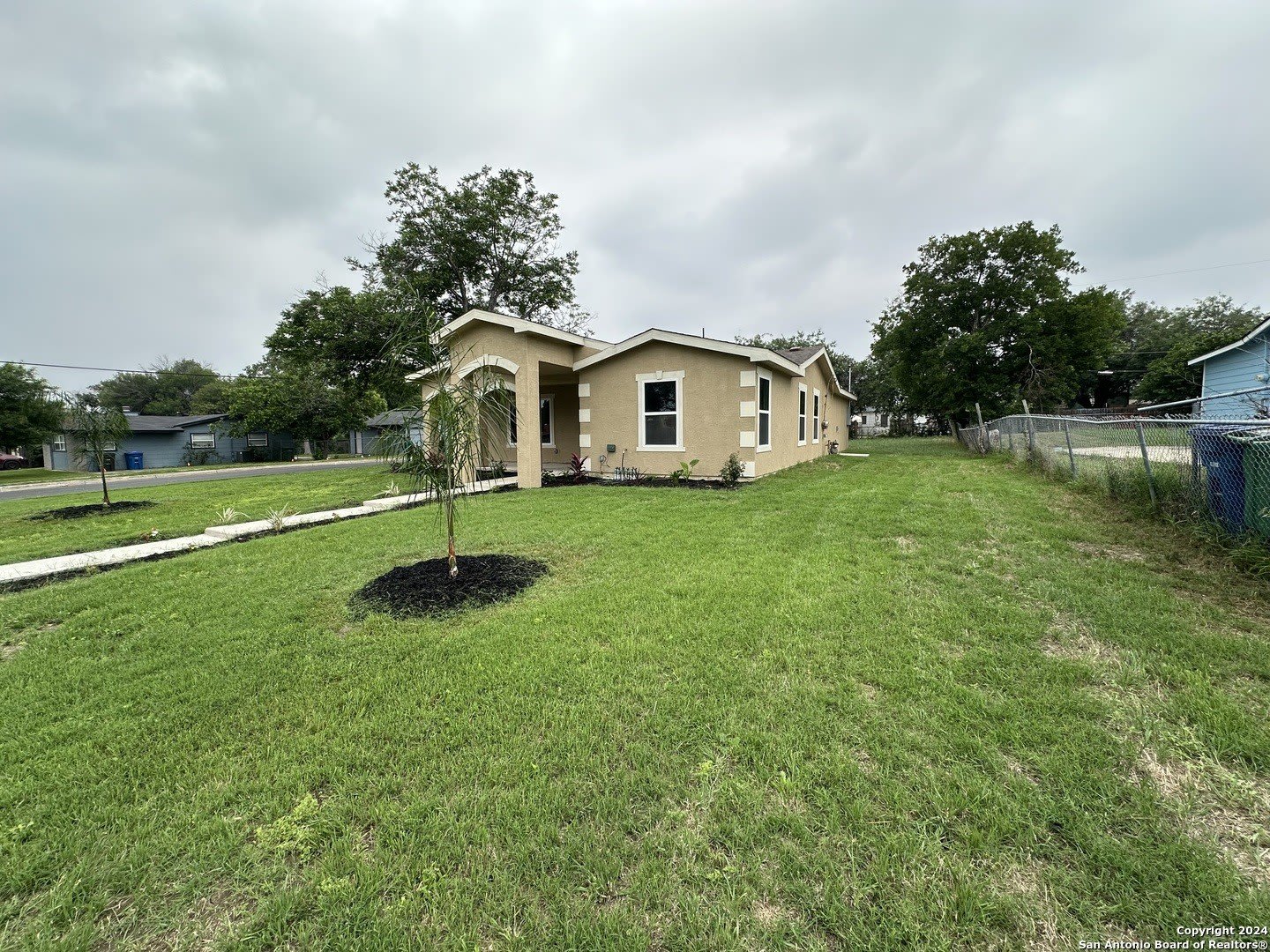 455 Demya Dr – photo 2