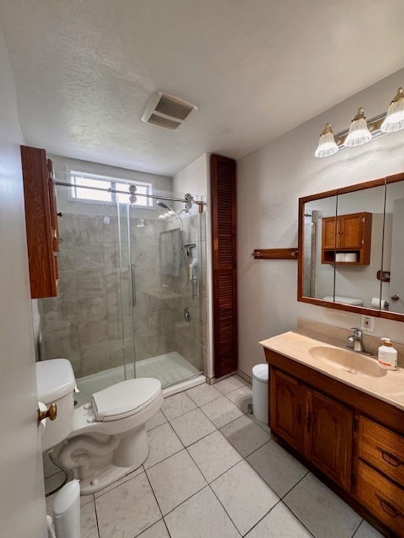 Charming 3BR House in Freedom – photo 2