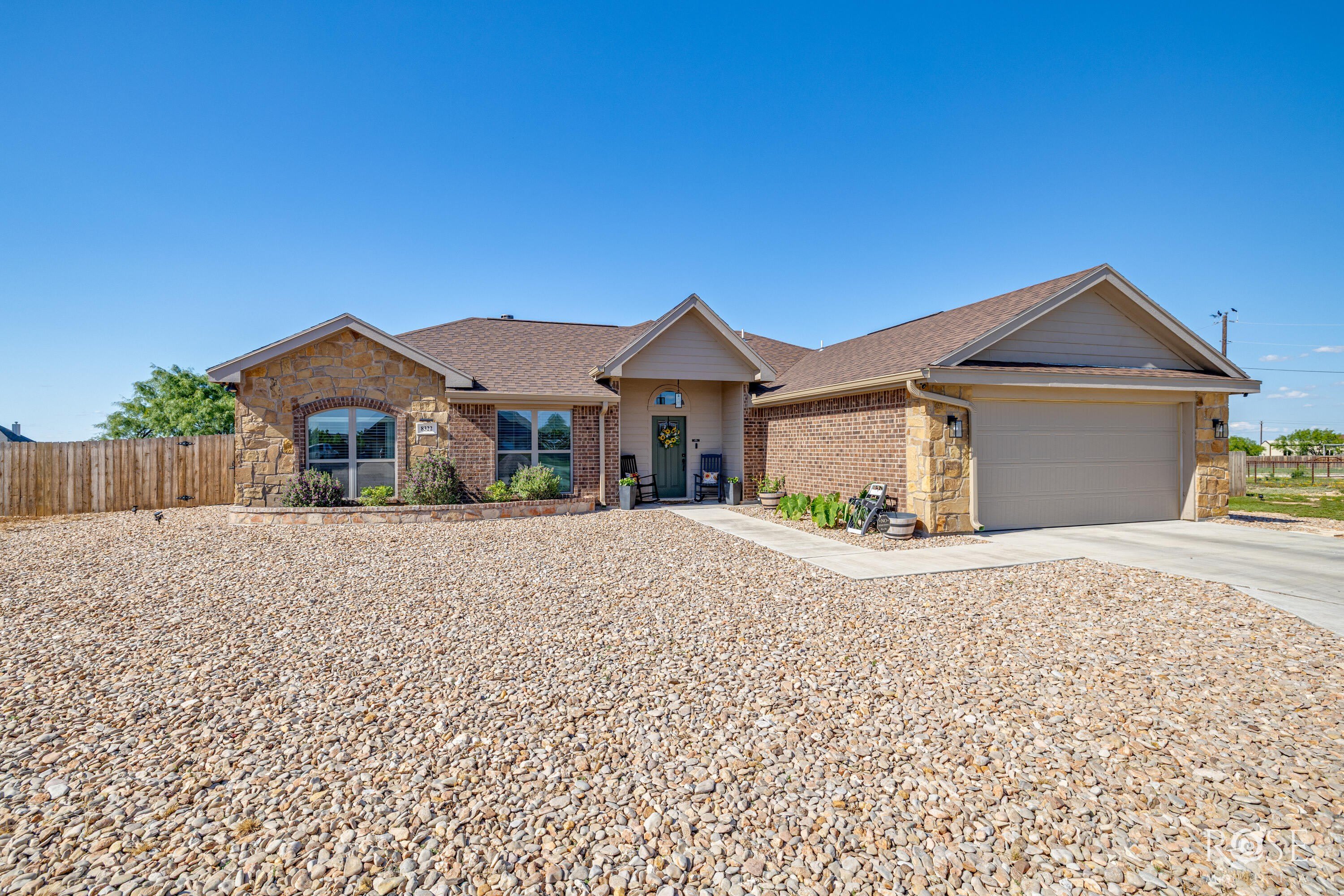 8322 Lynx Lane – photo 3