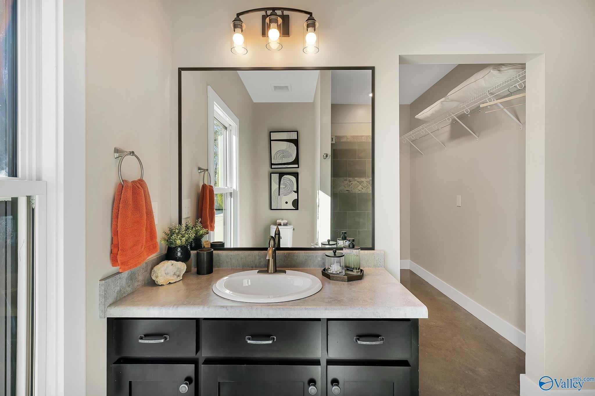 275 Bolling Road – photo 5