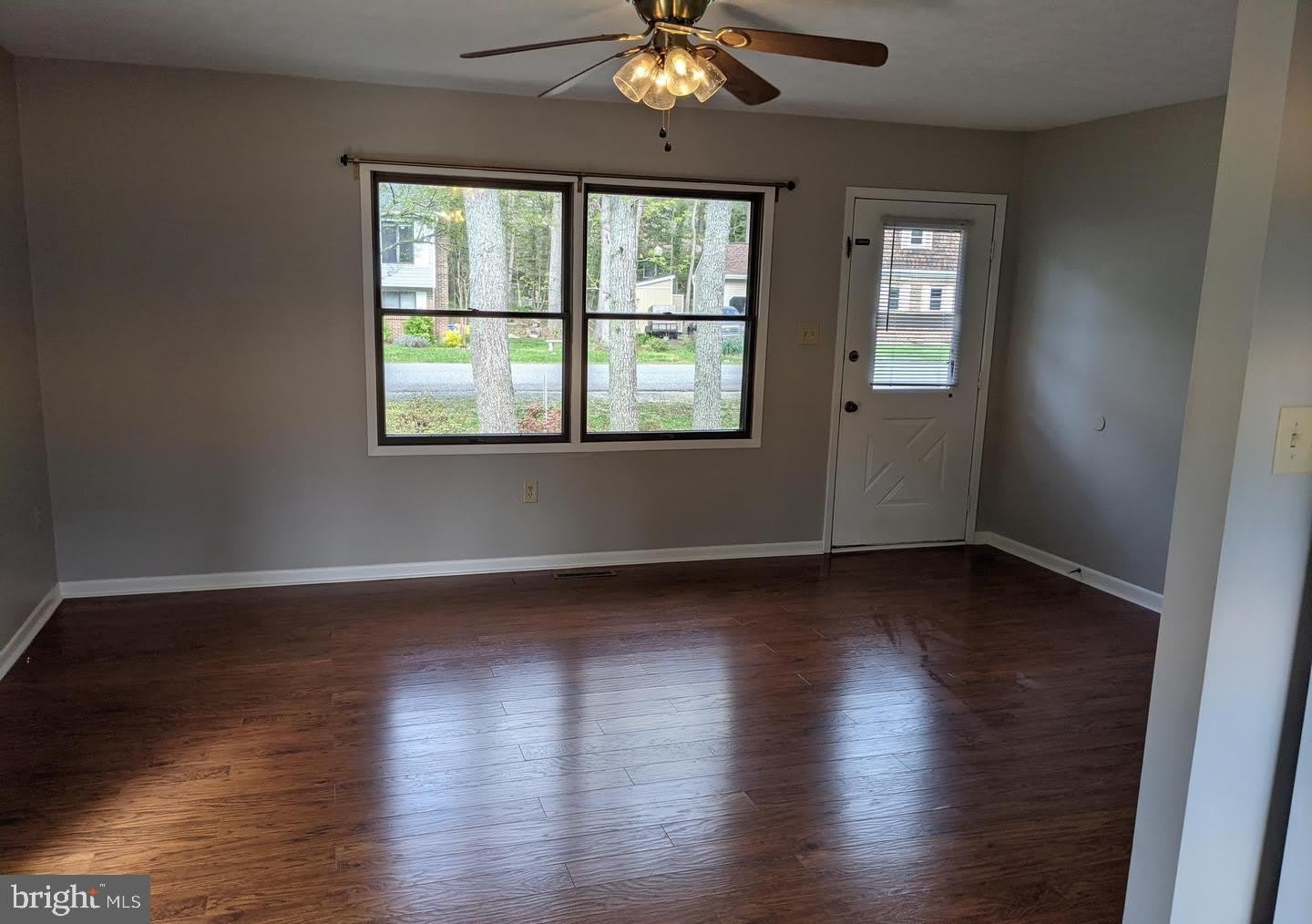 21585 AMERICA Street – photo 3