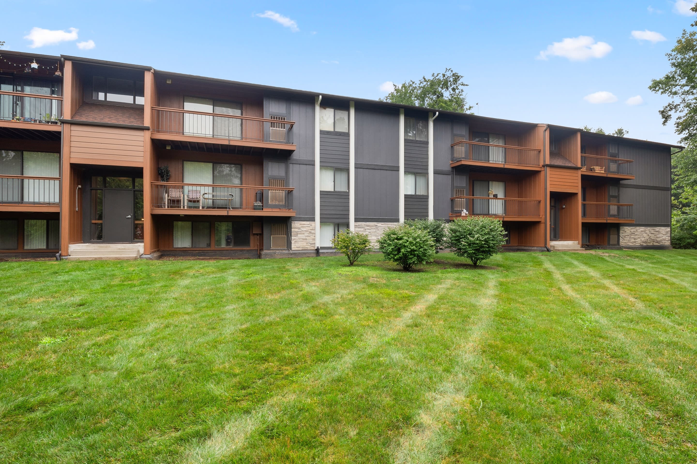 Trilogy Apartments – photo 2