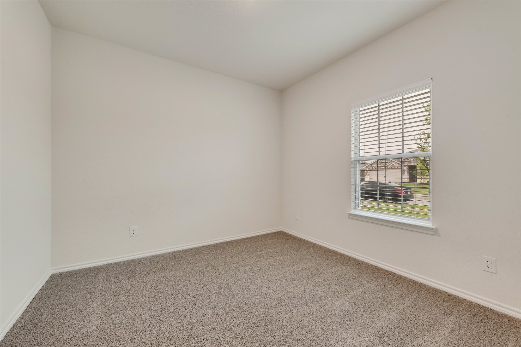 124 Labein Avenue – photo 5