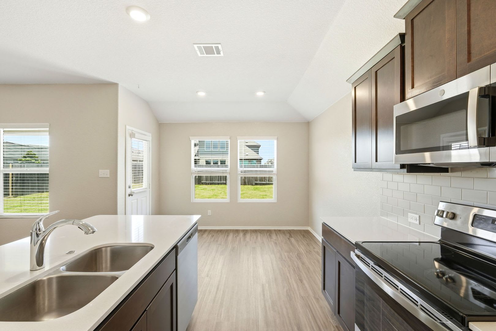 1001 Bluejack Way – photo 3