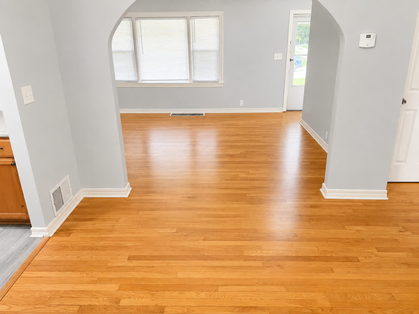 Spacious 2 Bedroom Home w/ Large Yard – photo 5