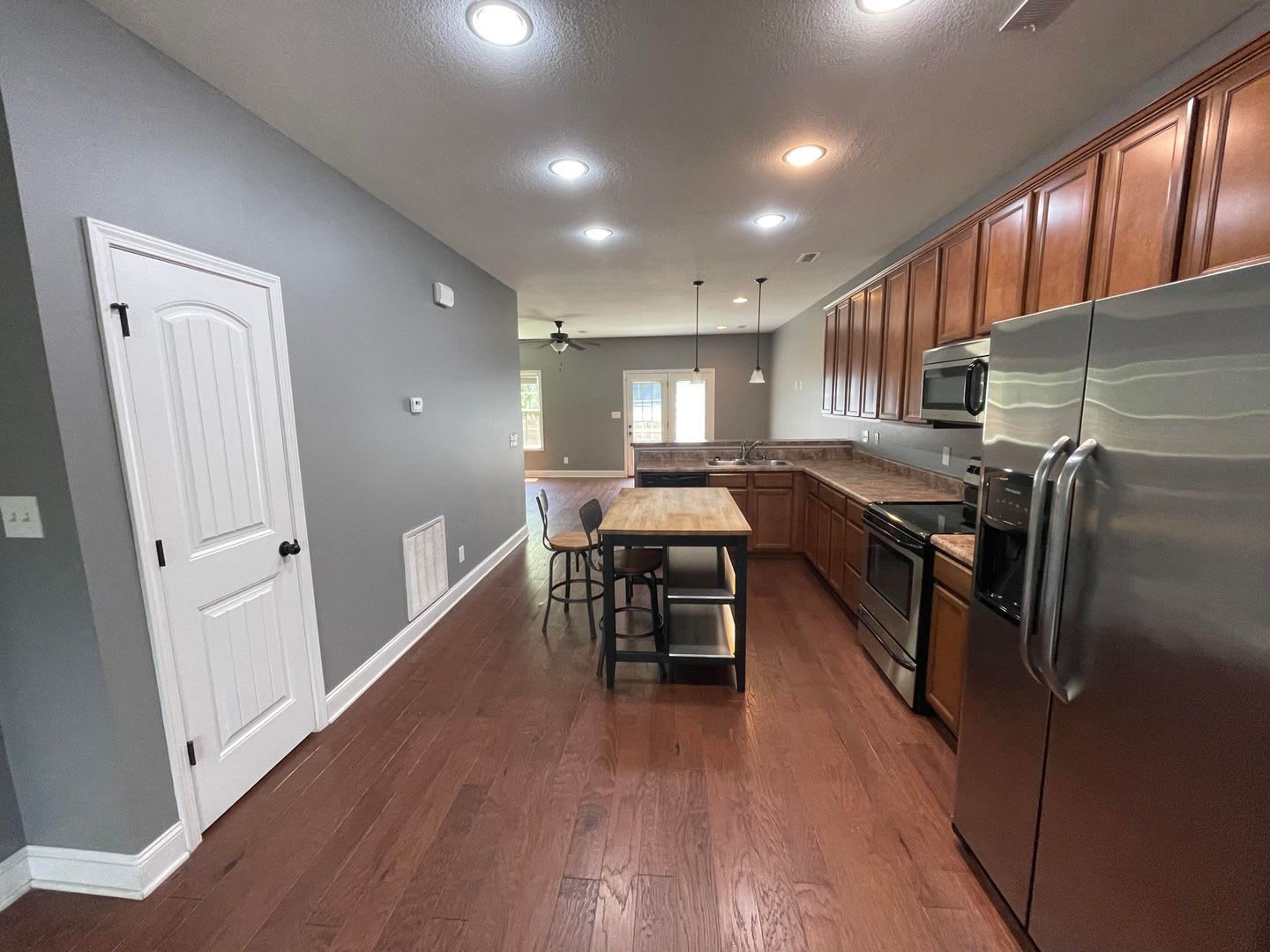 Spacious 3bd/2.5ba home in Powell coming soon! – photo 5