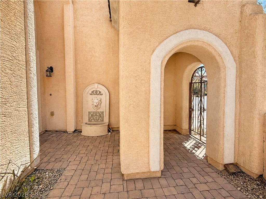 8230 Water Gap Avenue – photo 4