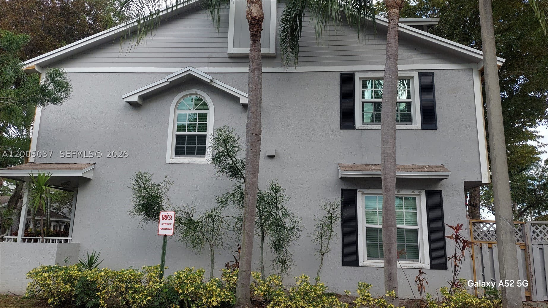 14631 SW 122nd Pl – photo 1