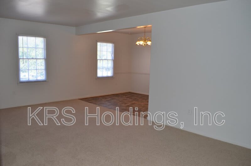 7746 Colonial Point Lane – photo 3